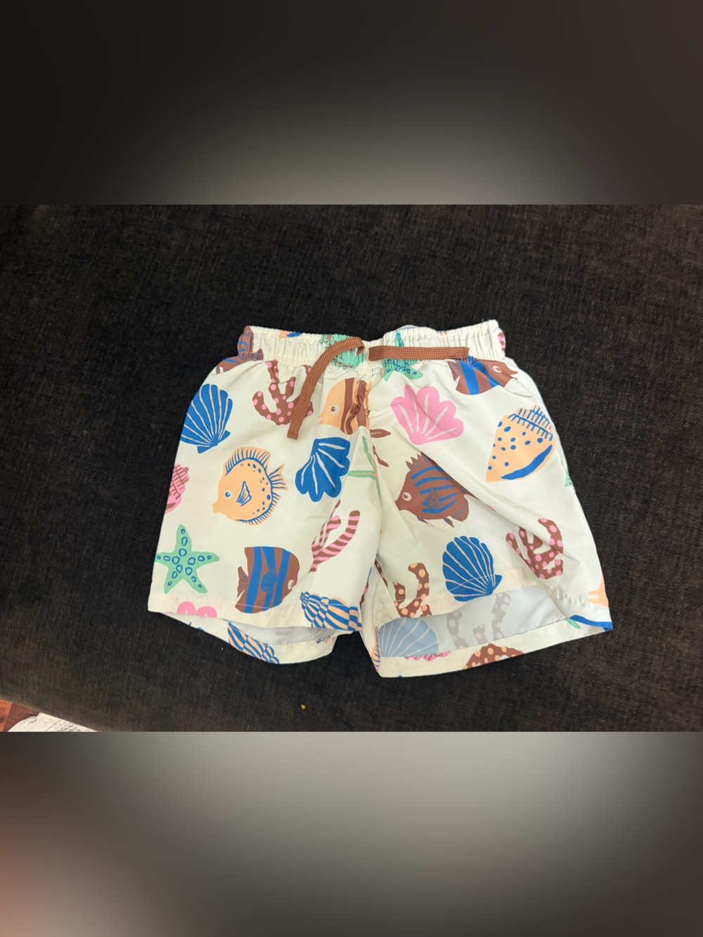 H&M swim shorts -6 to 8 years